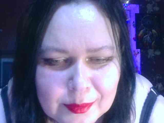 CharleeKendall webcam