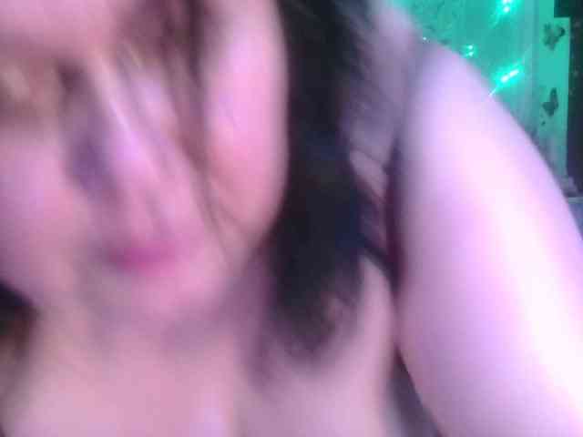 CharleeKendall webcam