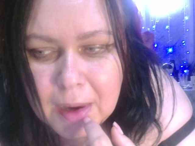 CharleeKendall webcam