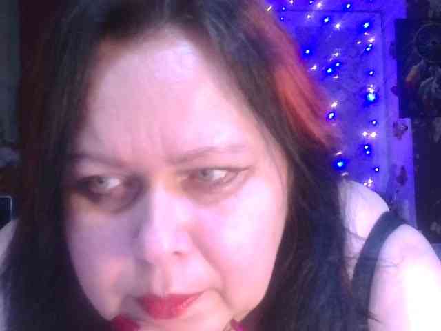 CharleeKendall webcam