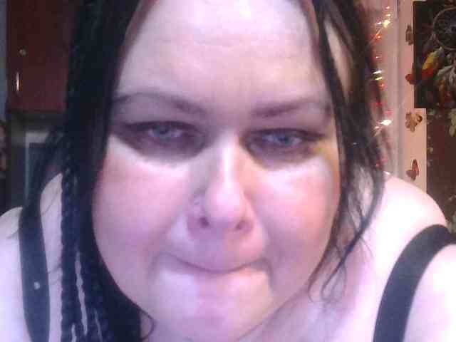 CharleeKendall webcam