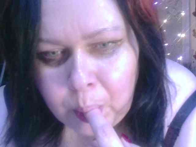 CharleeKendall webcam