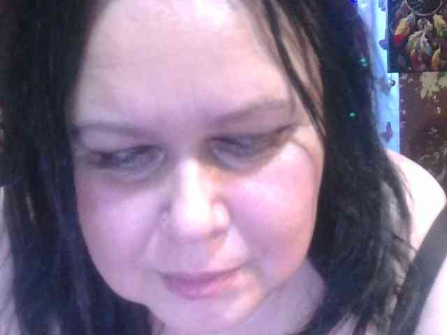 CharleeKendall webcam