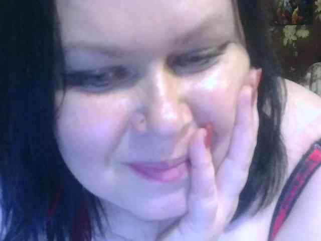 CharleeKendall bongacams