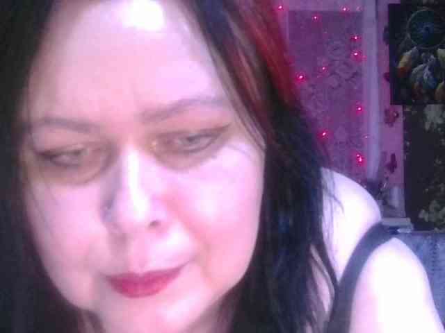 CharleeKendall webcam