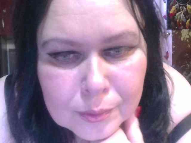 CharleeKendall webcam