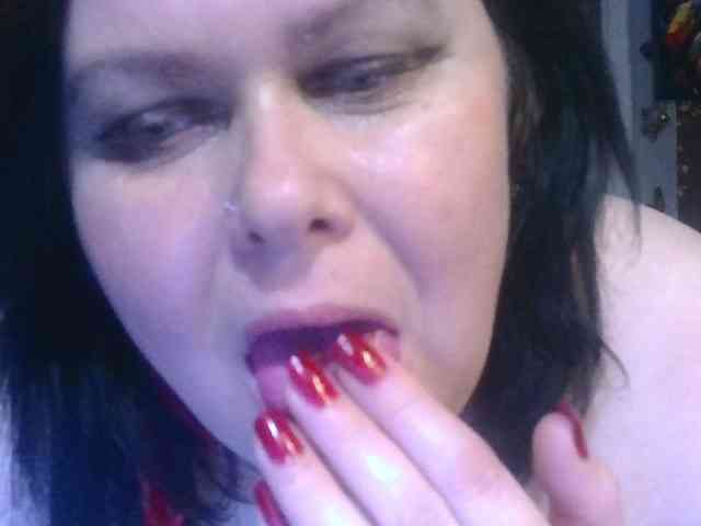 CharleeKendall webcam