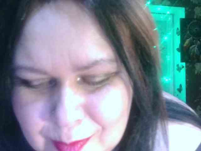 CharleeKendall webcam