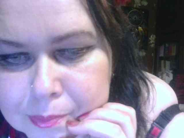 CharleeKendall webcam