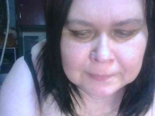 CharleeKendall webcam