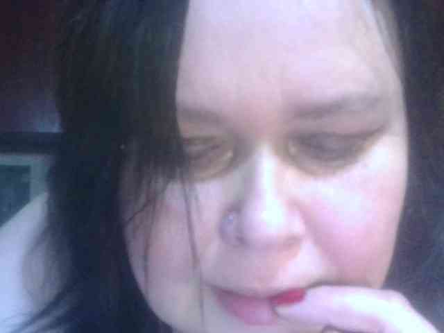 CharleeKendall webcam