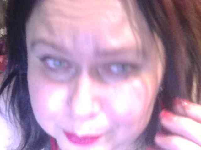 CharleeKendall webcam