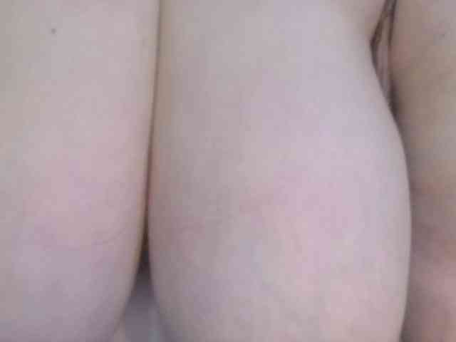 CharleeKendall webcam