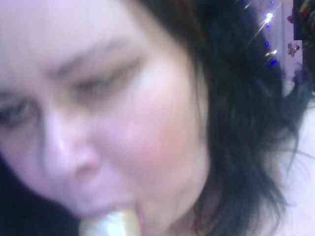 CharleeKendall webcam