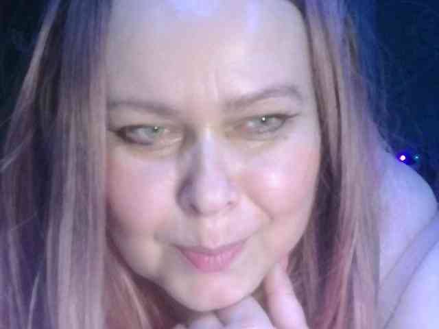 CharleeKendall webcam