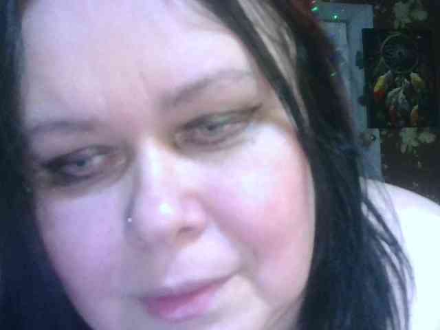 CharleeKendall webcam