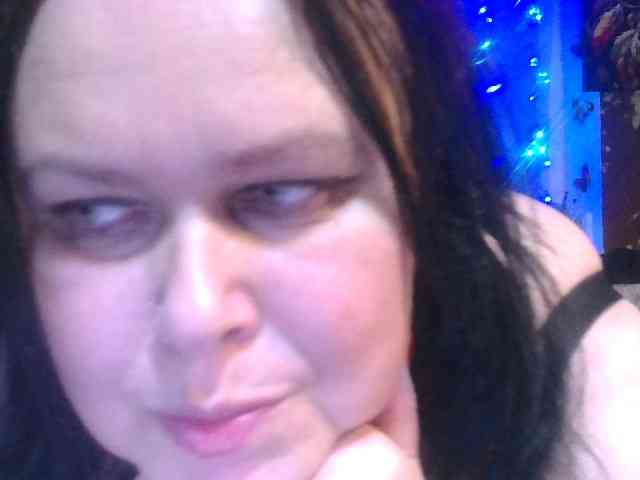 CharleeKendall webcam