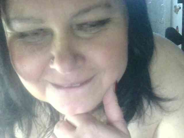 CharleeKendall webcam