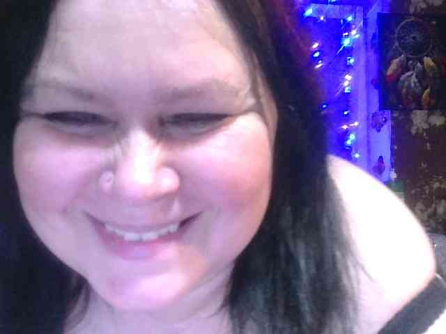 CharleeKendall webcam