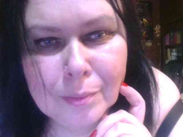 CharleeKendall webcam