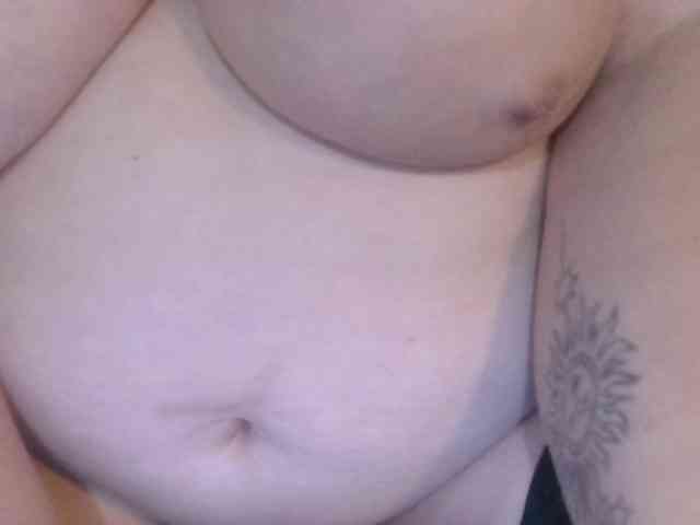 CharleeKendall webcam