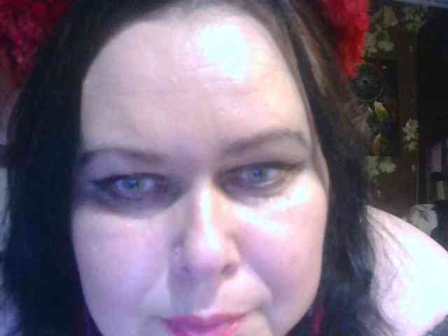 CharleeKendall webcam