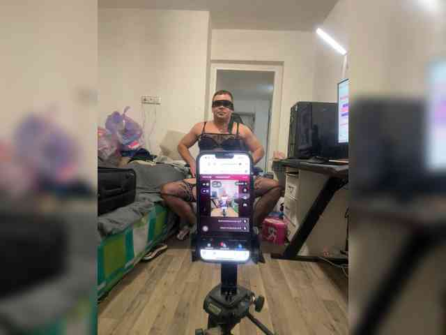 Lionela Live Webcam on BongaCams