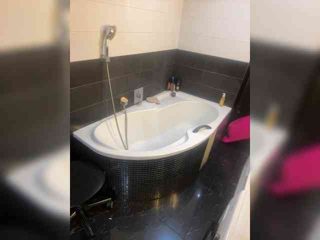 Lionela Live Webcam on BongaCams