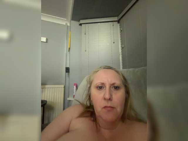 Naughtywife77