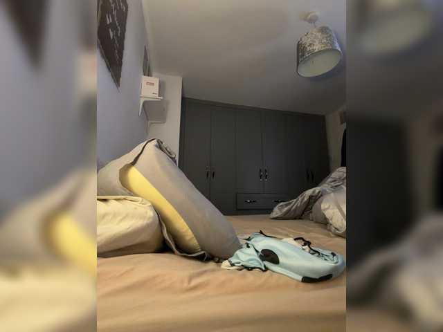 Naughtywife77's BongaCams show and profile