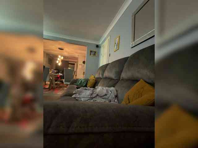 Naughtywife77 webcam