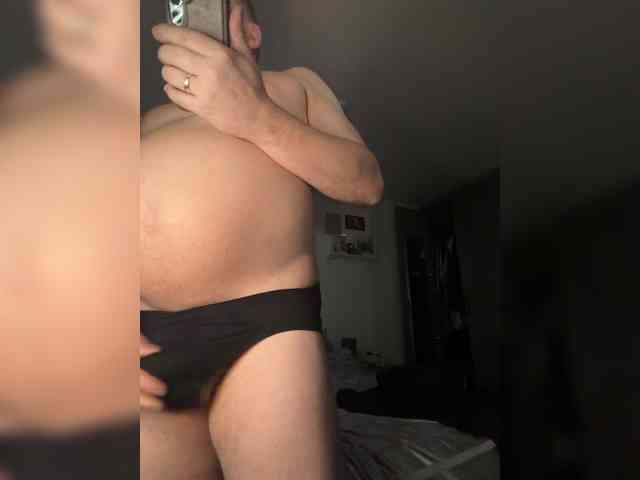 Naughtywife77 webcam