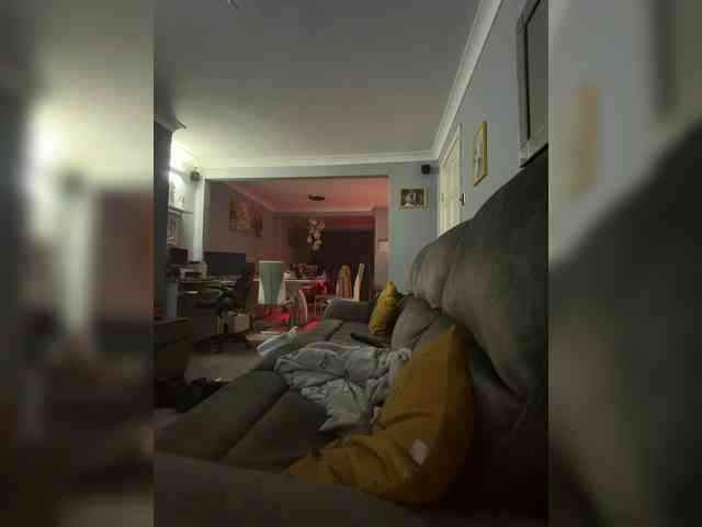 Naughtywife77 webcam