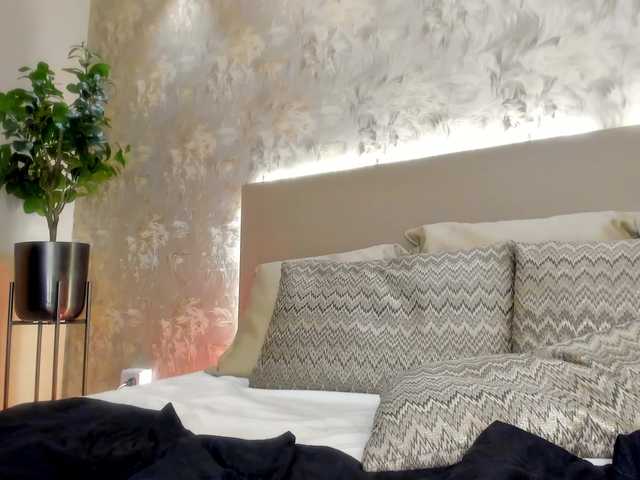 saraycollins's BongaCams show and profile