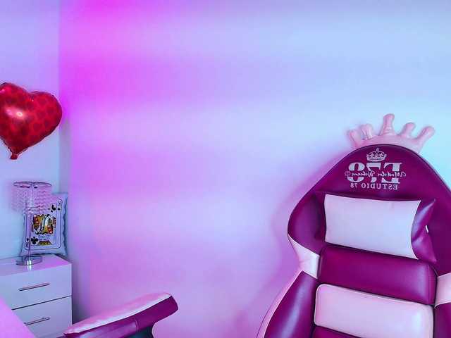 Lia-adams's BongaCams show and profile