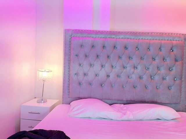 Lia-adams's BongaCams show and profile