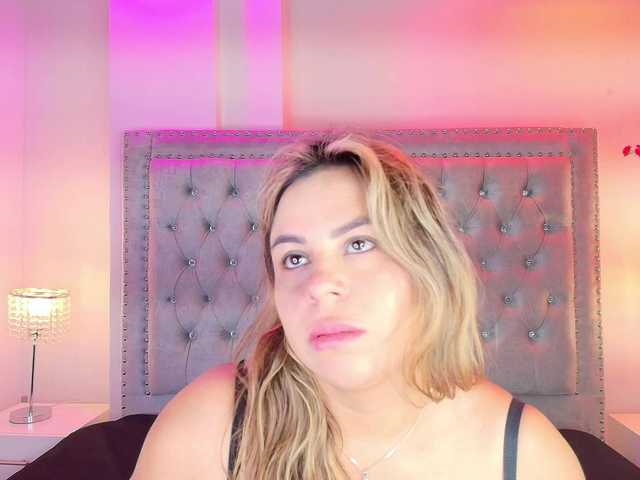 Lia-adams's BongaCams show and profile