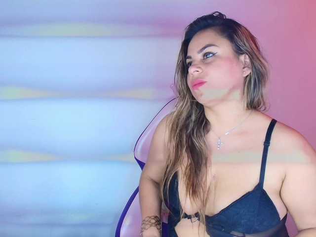 Lia-adams's BongaCams show and profile