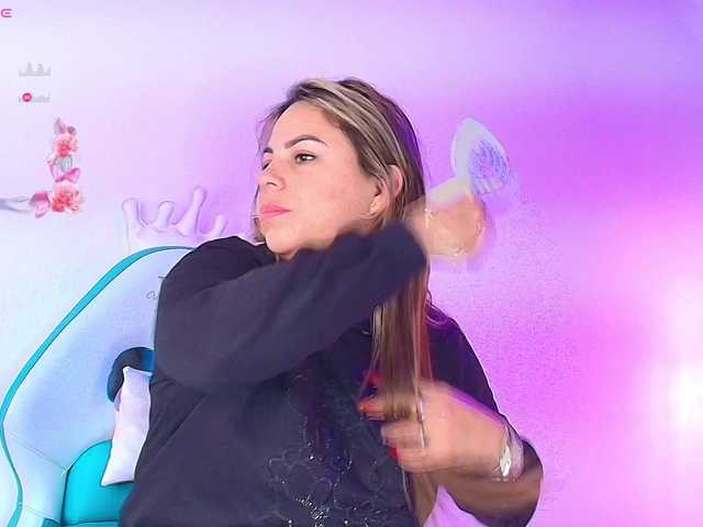 Lia-adams's BongaCams show and profile