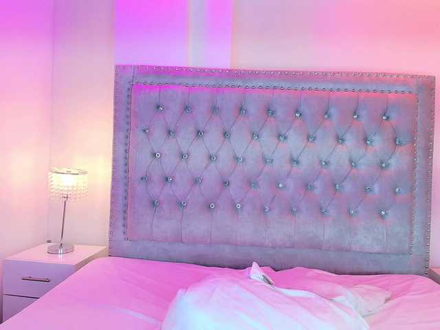 Lia-adams's BongaCams show and profile