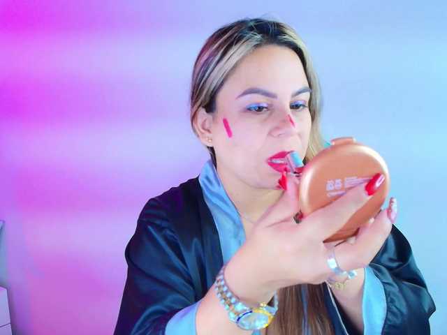 Lia-adams's BongaCams show and profile