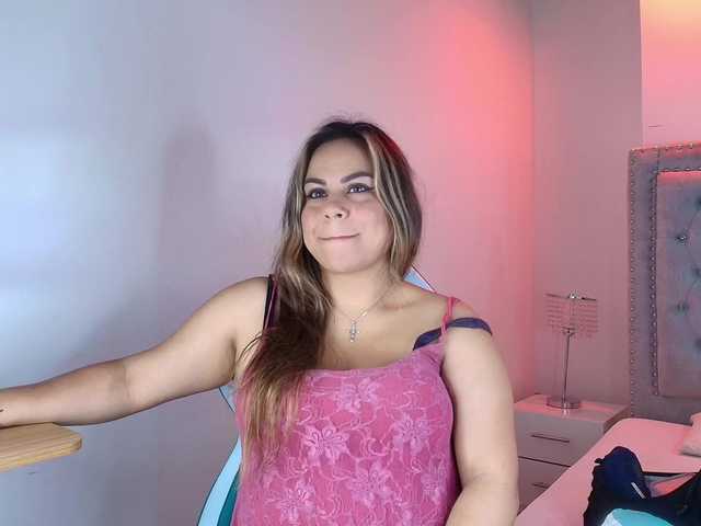 Lia-adams's BongaCams show and profile