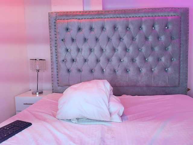 Lia-adams's BongaCams show and profile