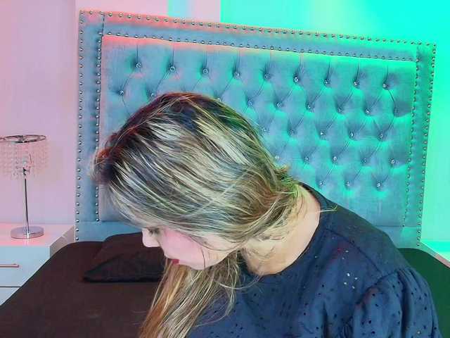 Lia-adams's BongaCams show and profile