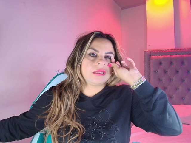 Lia-adams's BongaCams show and profile