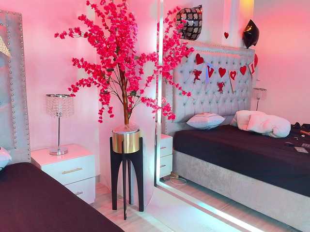 Lia-adams's BongaCams show and profile