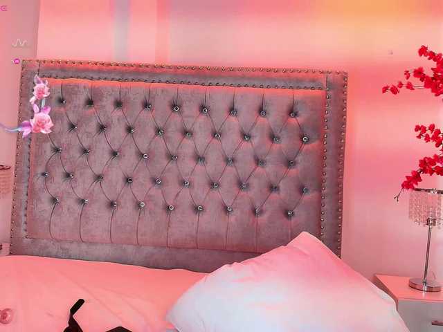 Lia-adams's BongaCams show and profile