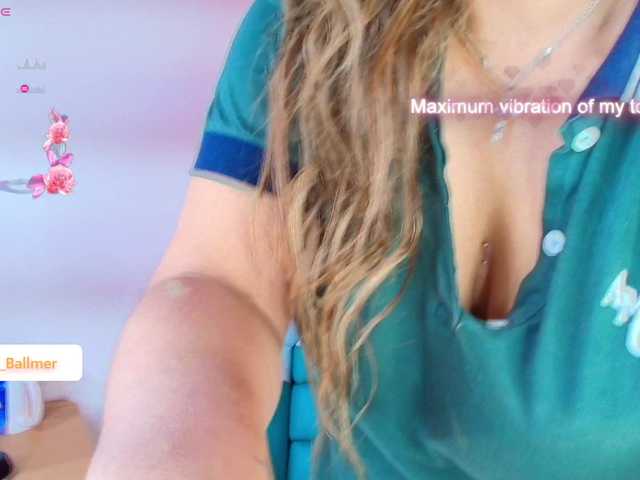 Lia-adams's BongaCams show and profile