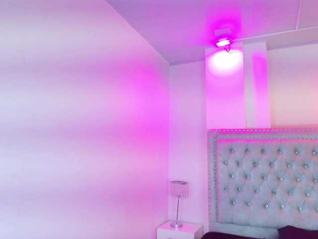 Lia-adams's BongaCams show and profile