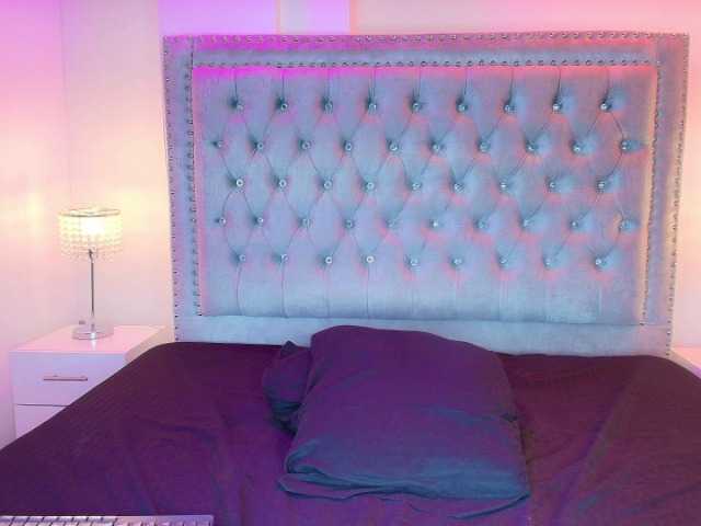 Lia-adams's BongaCams show and profile